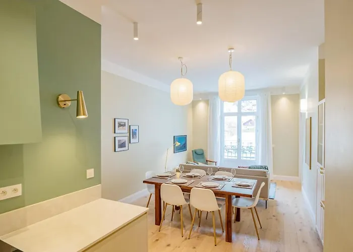 Majestic Alpin - A Luxurious With A Nordic Feel Apartment Chamonix